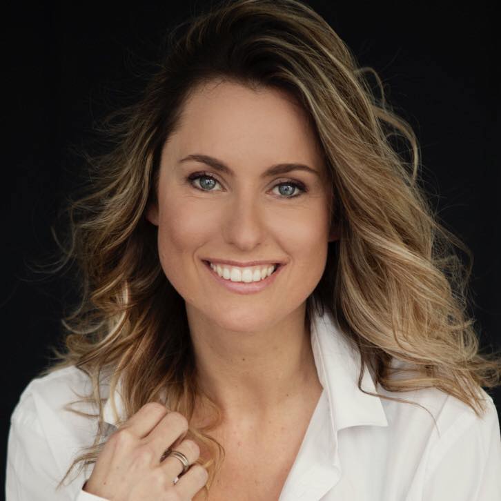 Patricia PJ Fotografie "Ik ben super blij met mijn logo en huisstijl, het is nog mooier dan ik in gedachten had! Ping denkt met je mee en het is heel fijn om met haar samen te werken."